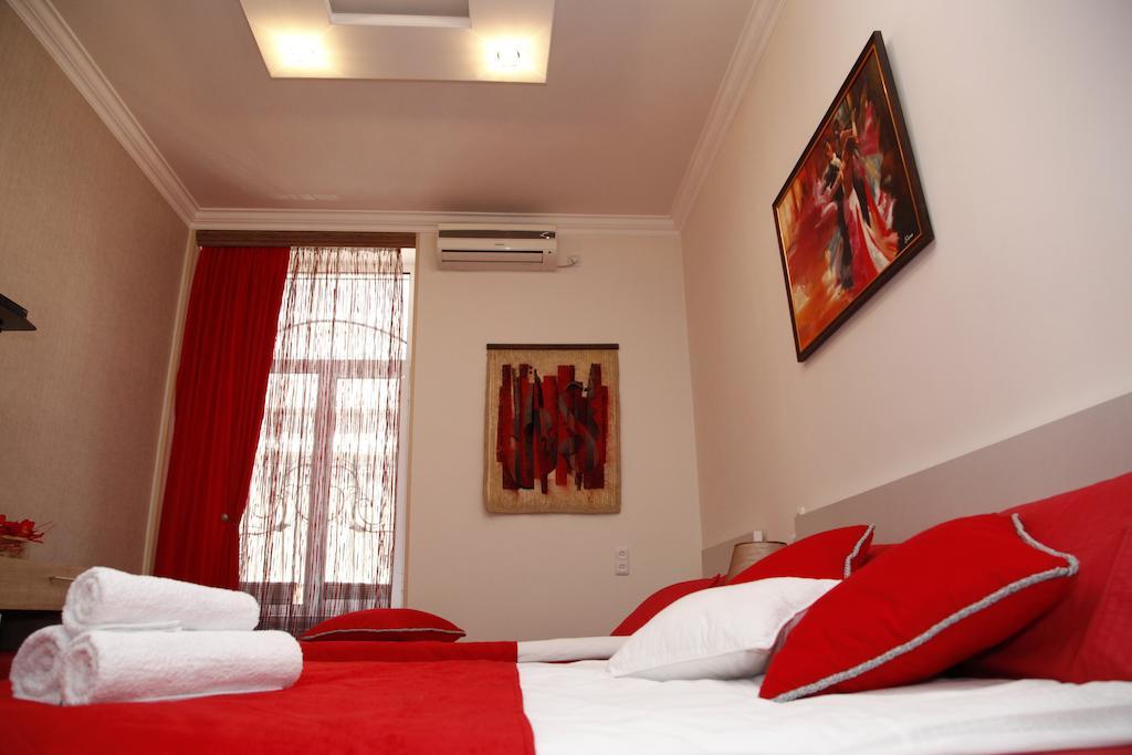 Azoyan Guest House Erivan Exterior foto
