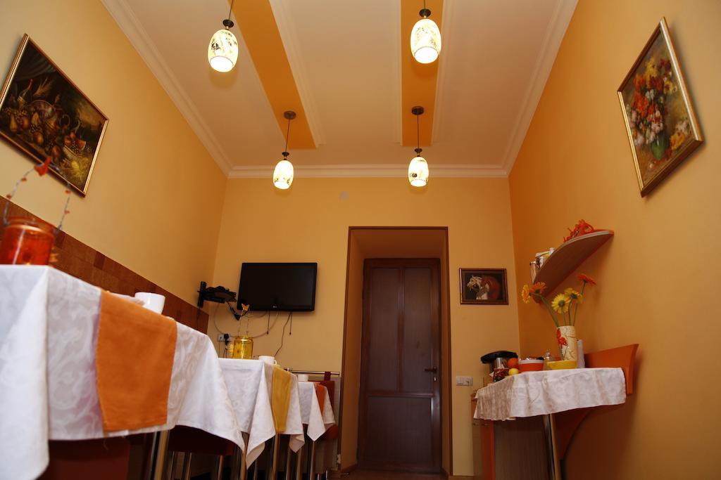 Azoyan Guest House Erivan Exterior foto